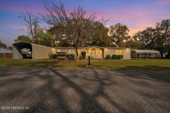 2553 Water Bluff Dr, Jacksonville, FL 32218