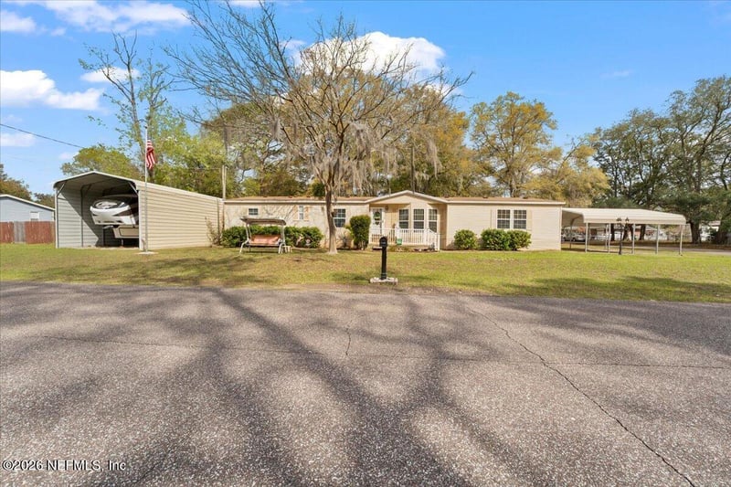 2553 Water Bluff Dr, Jacksonville, FL 32218