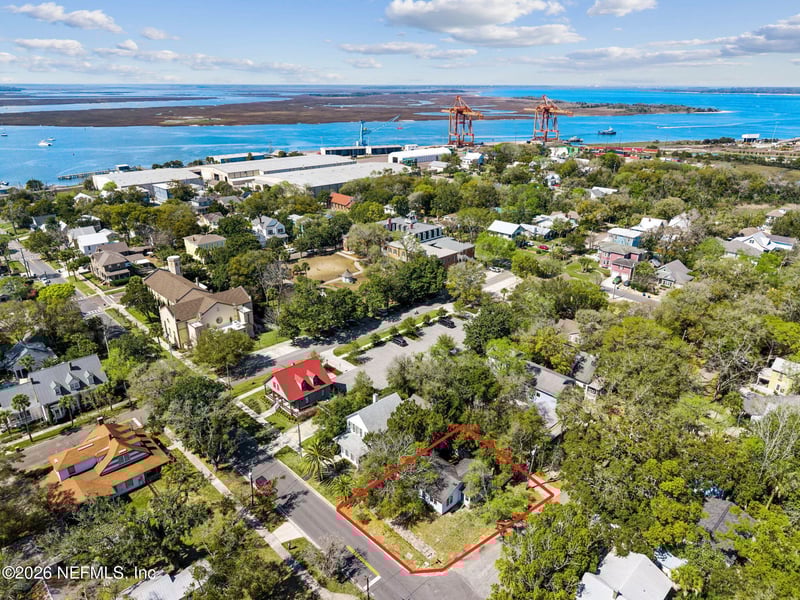 515 Broome St, Fernandina Beach, FL 32034