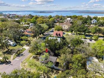 515 Broome St, Fernandina Beach, FL 32034