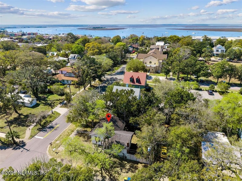 515 Broome St, Fernandina Beach, FL 32034