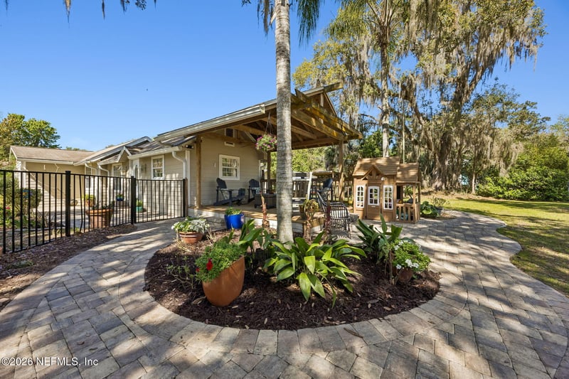 8224 Hall Ln, St Augustine, FL 32092