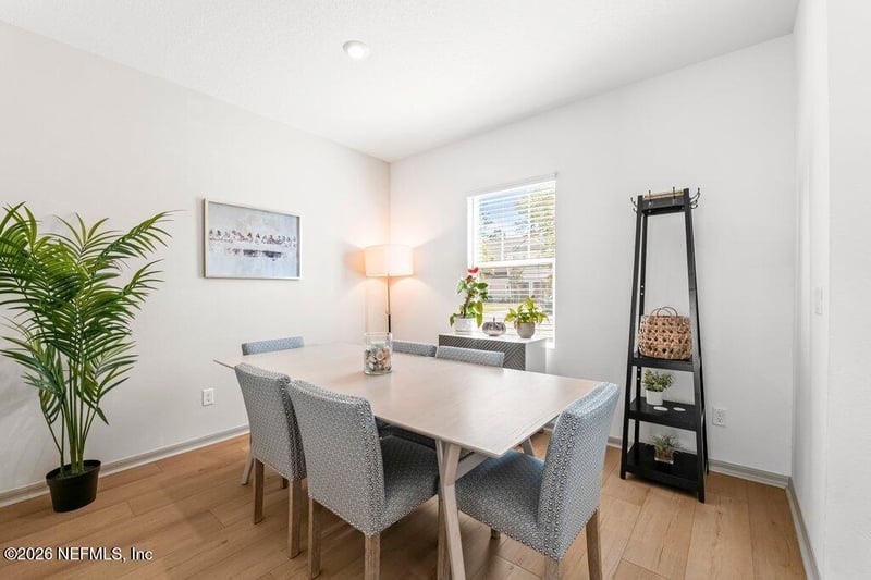 281 Annies Pl, Jacksonville, FL 32218