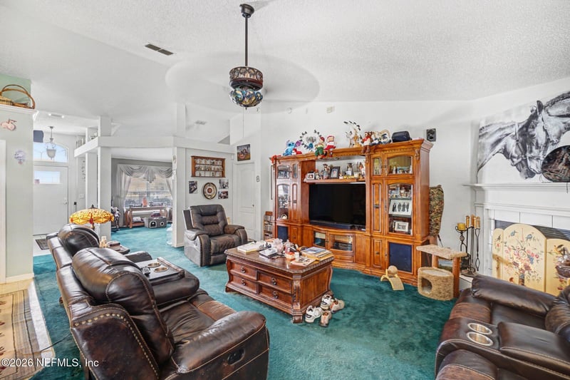 494 Brockham Dr, Jacksonville, FL 32221