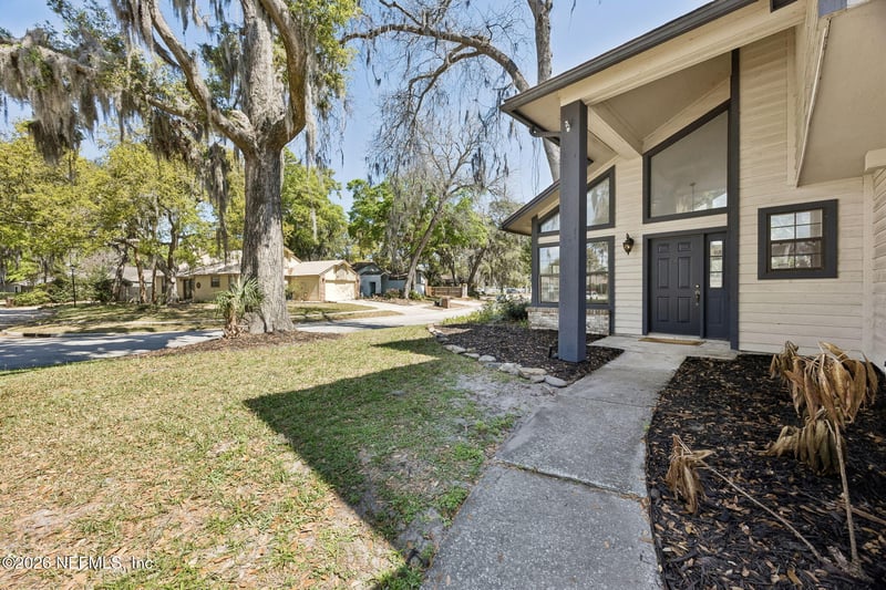 3547 Marsh Creek Dr, Jacksonville, FL 32277