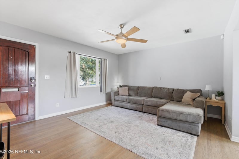 2438 Buttonwood Dr, Jacksonville, FL 32216