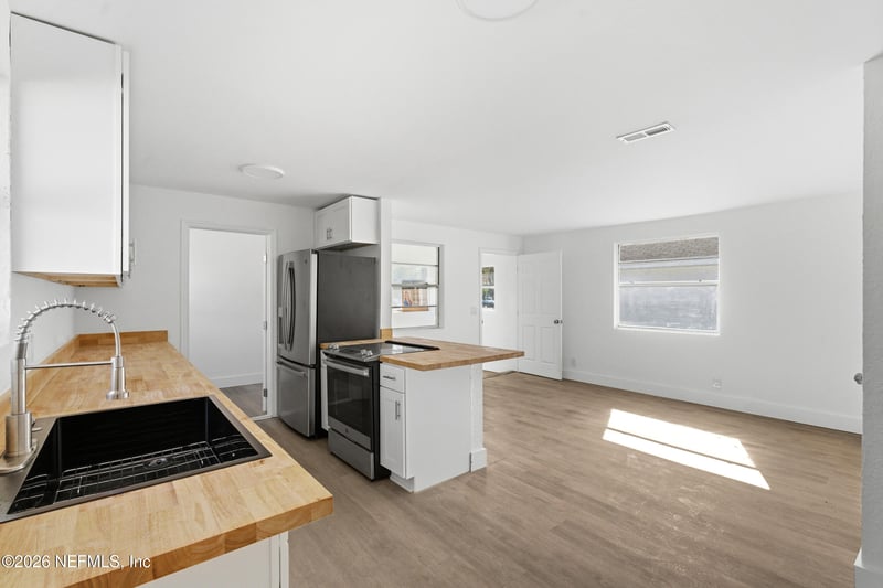 2097 Baldwin St, Jacksonville, FL 32209