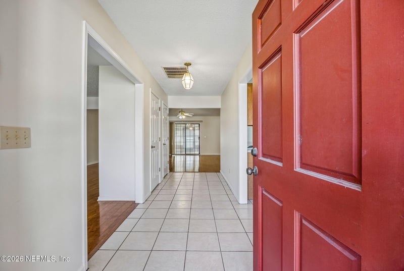 5848 Copper Lake Dr, Jacksonville, FL 32218