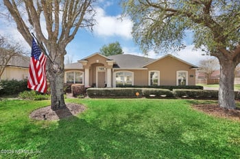 13696 Devan Lee Dr, Jacksonville, FL 32226