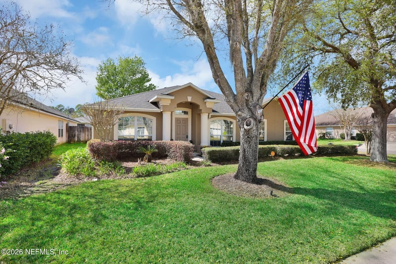 13696 Devan Lee Dr, Jacksonville, FL 32226