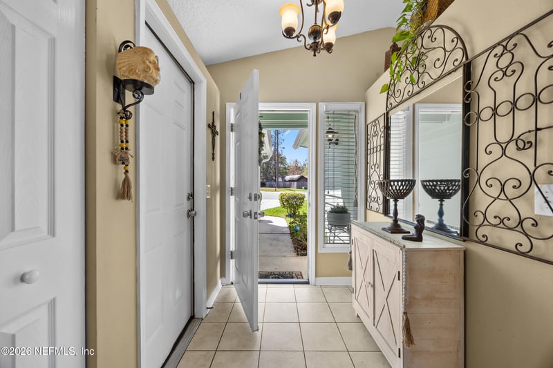 1845 Tudor Ct, Middleburg, FL 32068