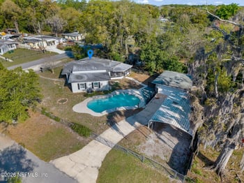 3955 Peach Dr, Jacksonville, FL 32246
