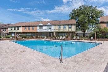 8211 Kensington Sq, Jacksonville, FL 32217