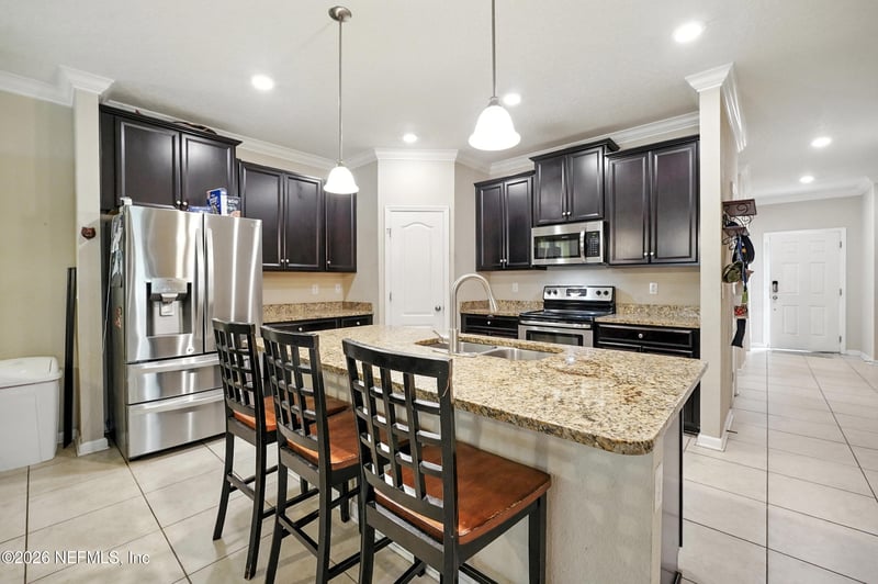 15943 Baxter Creek Dr, Jacksonville, FL 32218