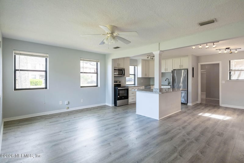 1003 Brierfield Dr, Jacksonville, FL 32205