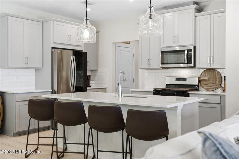 177 Meadow Creek Dr, St Johns, FL 32259