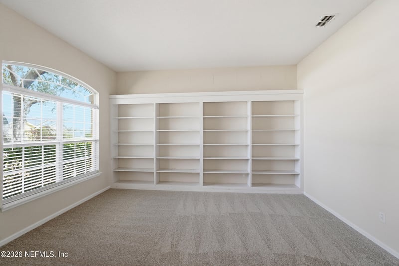 3933 Victoria Lakes Dr, Jacksonville, FL 32226