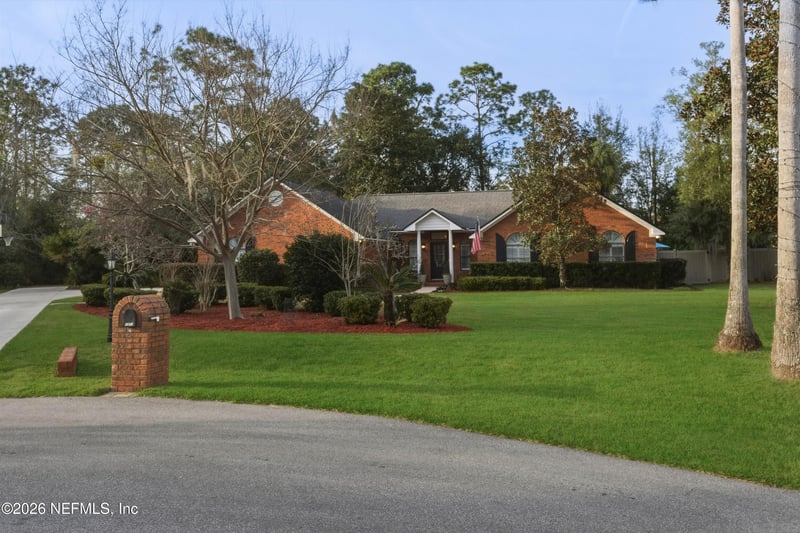 1977 Falcon Ct, St Johns, FL 32259