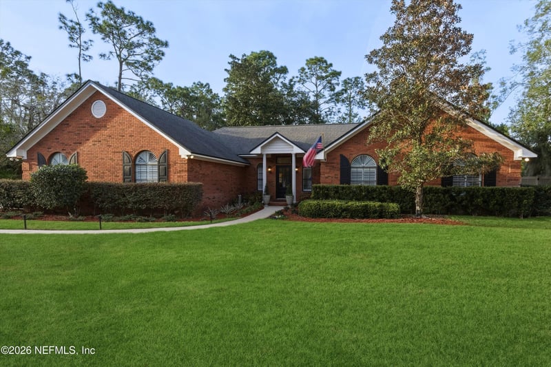 1977 Falcon Ct, St Johns, FL 32259