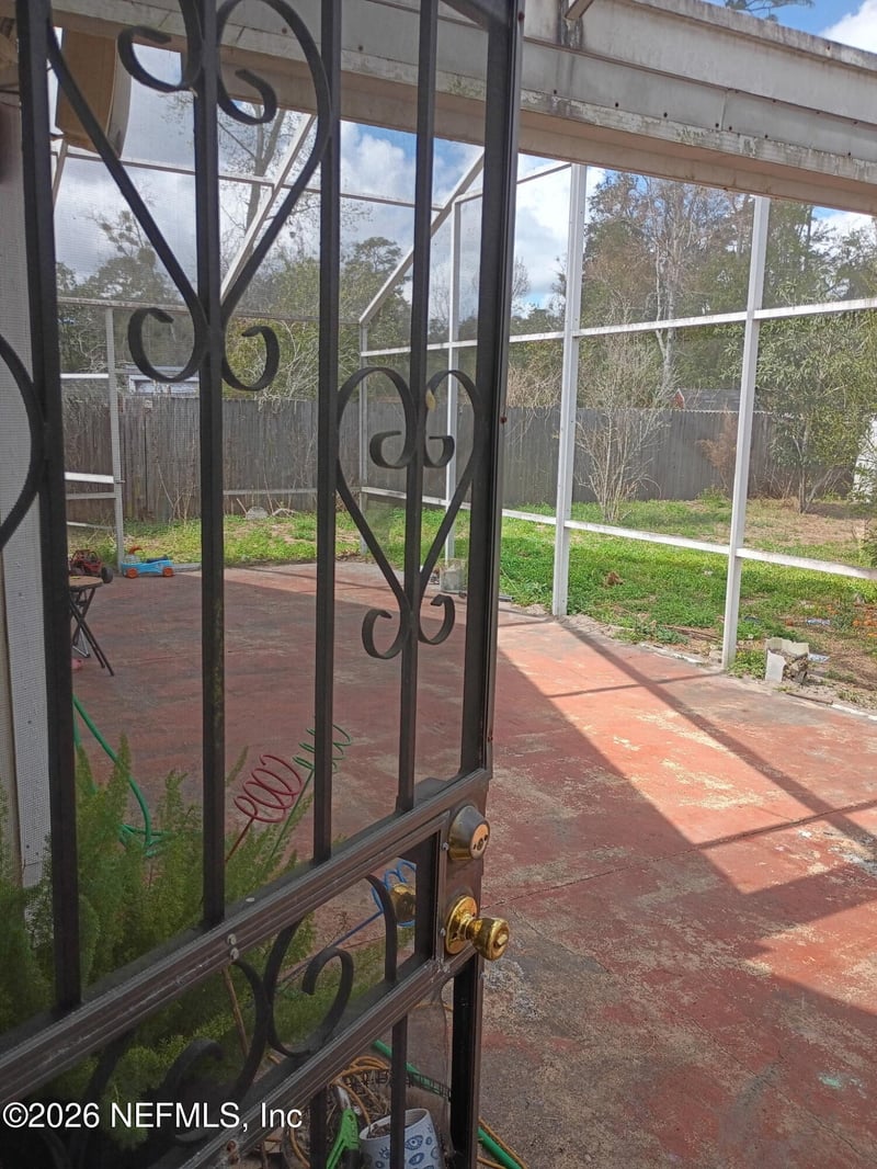 8265 Dover Cliff Ct, Jacksonville, FL 32244