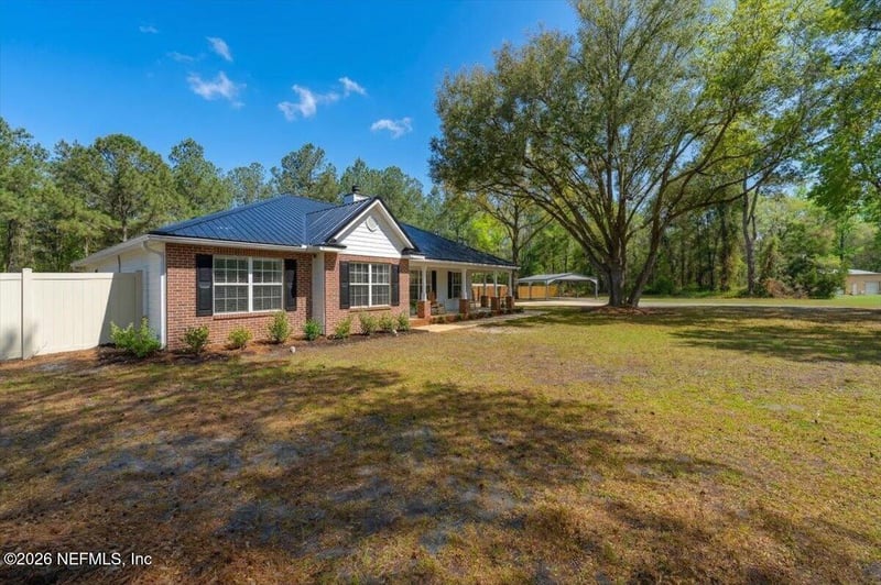 129 Grassy Ln, Palatka, FL 32177