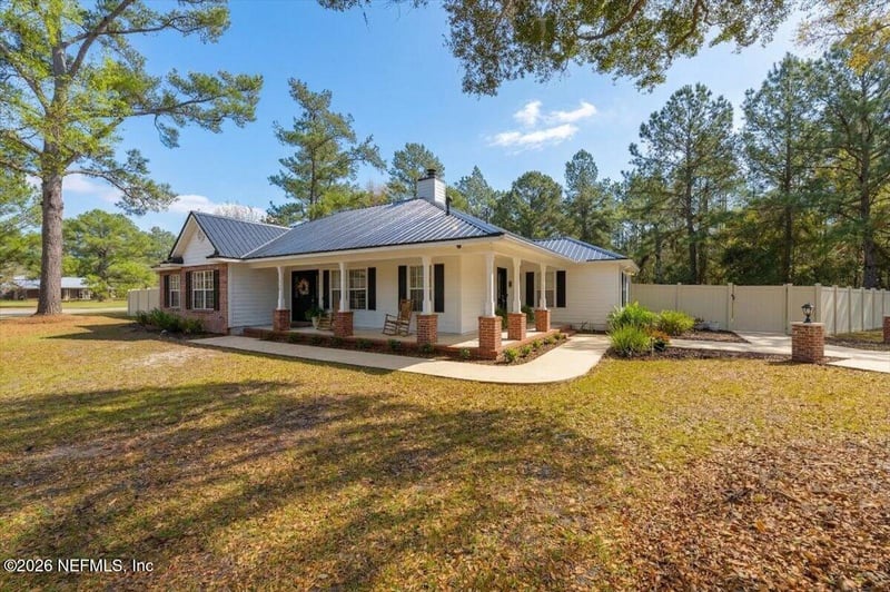 129 Grassy Ln, Palatka, FL 32177