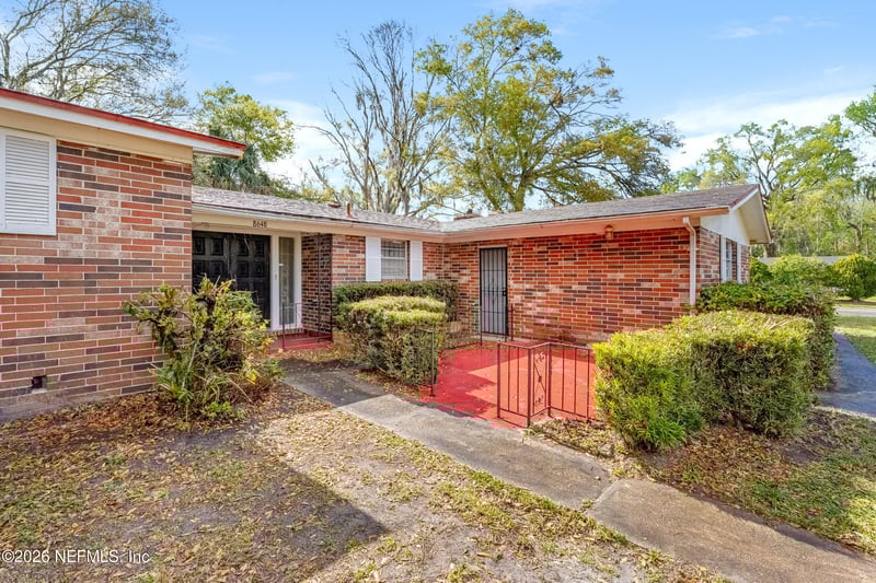 8648 Howell Dr, Jacksonville, FL 32208
