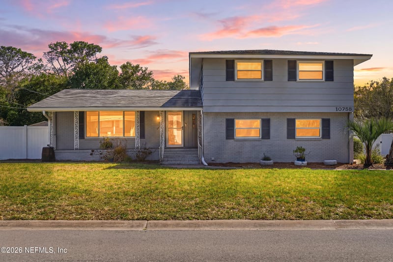 10758 Executive Dr, Jacksonville, FL 32225