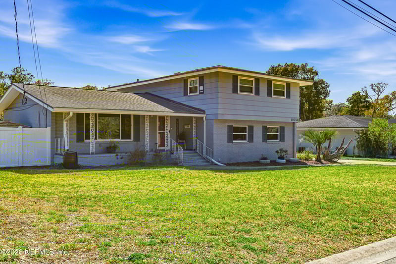 10758 Executive Dr, Jacksonville, FL 32225