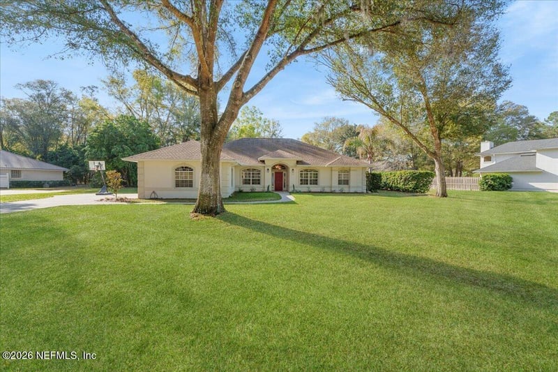 735 Charmwood Dr, St Augustine, FL 32086