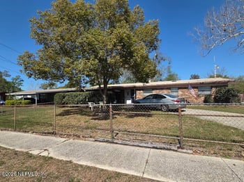 295 Bonnlyn Dr, Orange Park, FL 32073