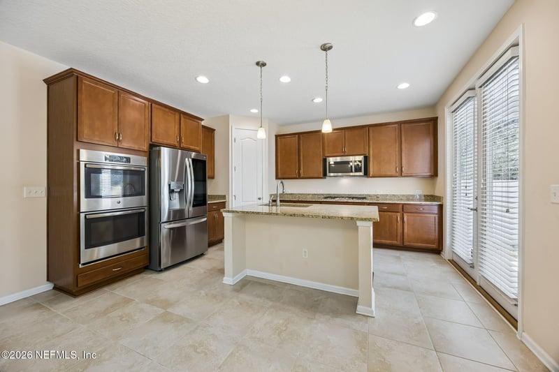 12042 Ariana Elyse Dr, Jacksonville, FL 32258