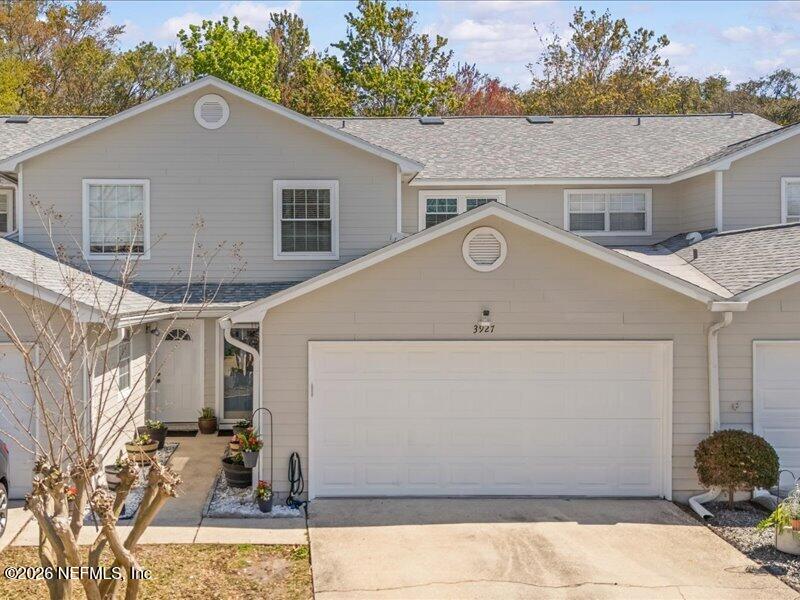 3927 Meadowview Dr, Jacksonville, FL 32225