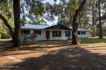 8453 Nittany Dr, Melrose, FL 32666