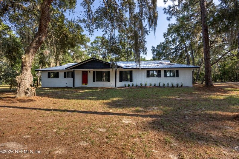 8453 Nittany Dr, Melrose, FL 32666