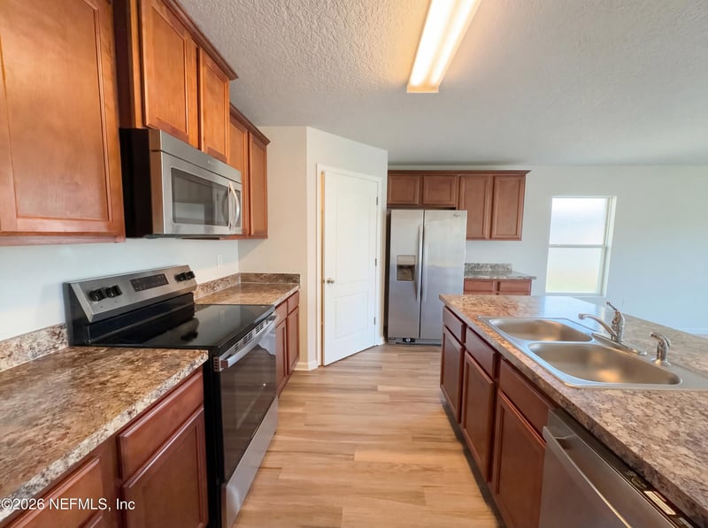 3851 Falcon Crest Dr, Green Cove Springs, FL 32043