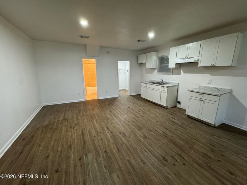 34 La Main Ct, Jacksonville, FL 32204