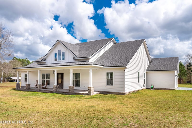 13689 Bob Burnsed Rd, Glen St Mary, FL 32040