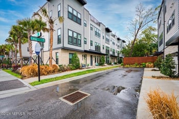 1616 Piazza Pl, Jacksonville, FL 32207