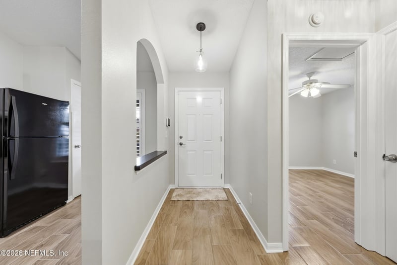 305 Redwood Ln, St Johns, FL 32259