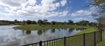 8279 Meadow Walk Ln, Jacksonville, FL 32256