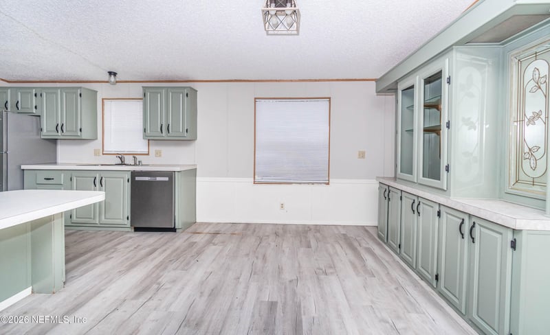 717 Bogie Dr, Macclenny, FL 32063