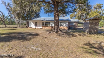 13224 199th St, Waldo, FL 32694