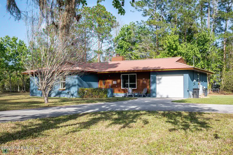 380 Stokes Landing Rd, Palatka, FL 32177
