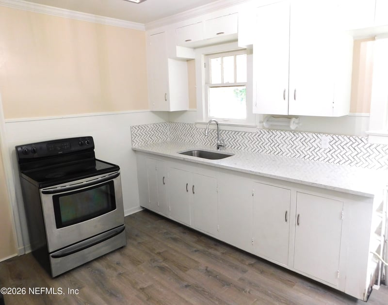 2121 Felch Ave, Jacksonville, FL 32207