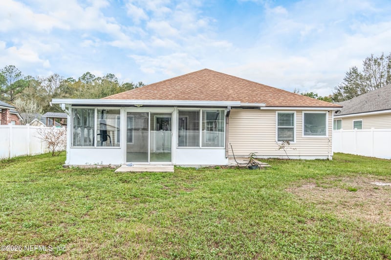 4631 Glendas Meadow Dr, Jacksonville, FL 32210