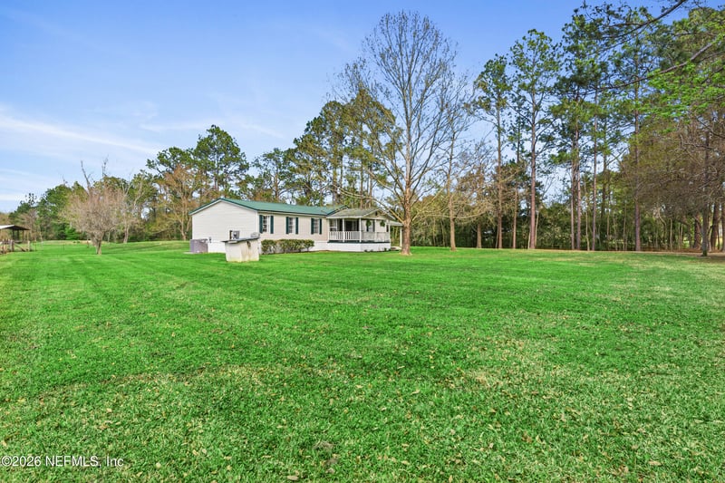 55097 Sugar Loaf Ln, Callahan, FL 32011