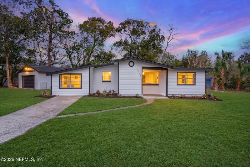 6749 Mopsy Ln, Jacksonville, FL 32210