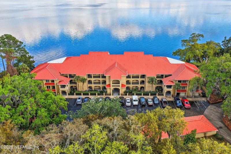 2099 Winterbourne #302, Orange Park, FL 32073