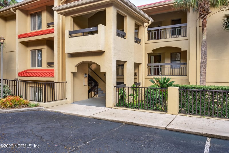 2099 Winterbourne #302, Orange Park, FL 32073